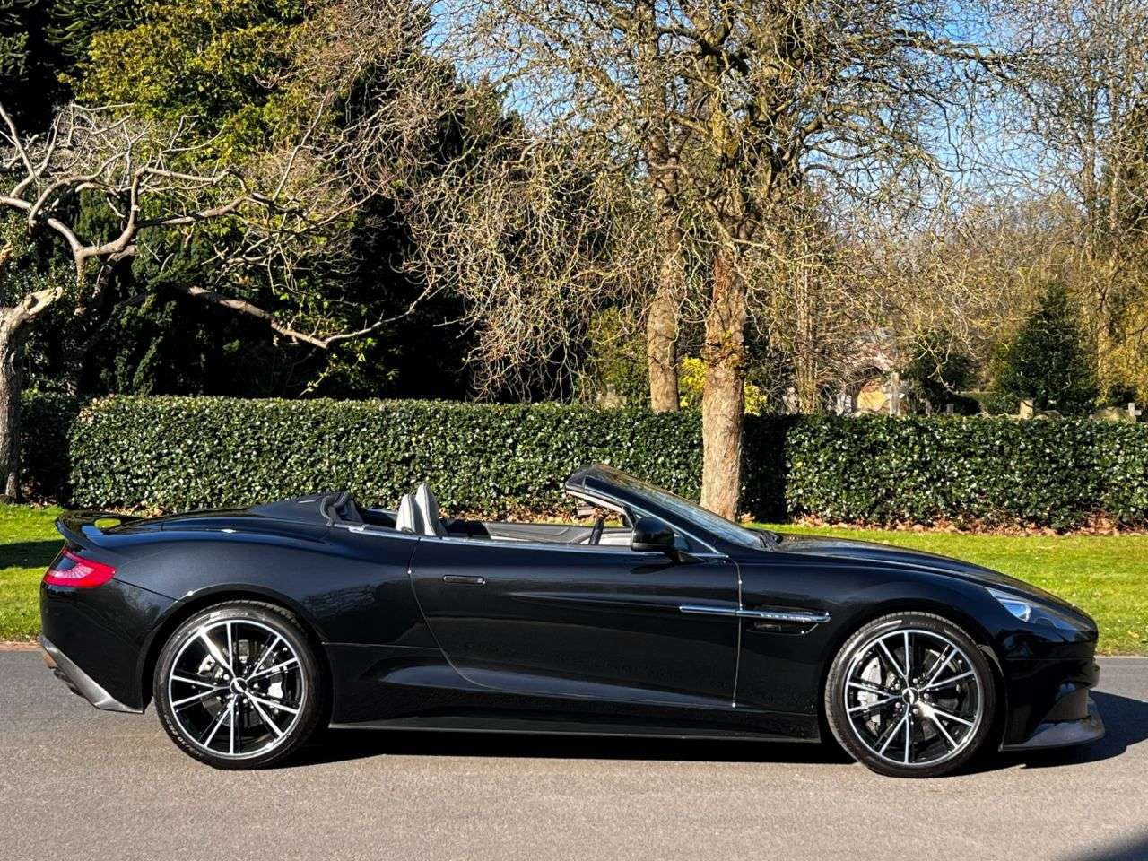 2015 ASTON MARTIN VANQUISH 2015 ASTON MARTIN VANQUISH