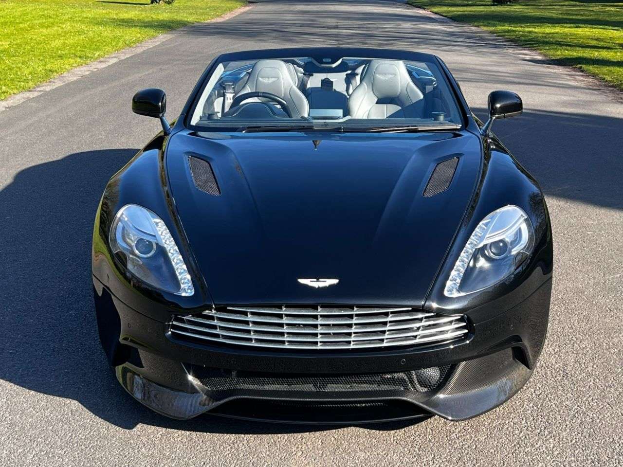 2015 ASTON MARTIN VANQUISH 2015 ASTON MARTIN VANQUISH