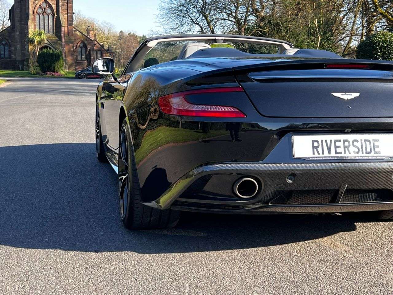 2015 ASTON MARTIN VANQUISH 2015 ASTON MARTIN VANQUISH