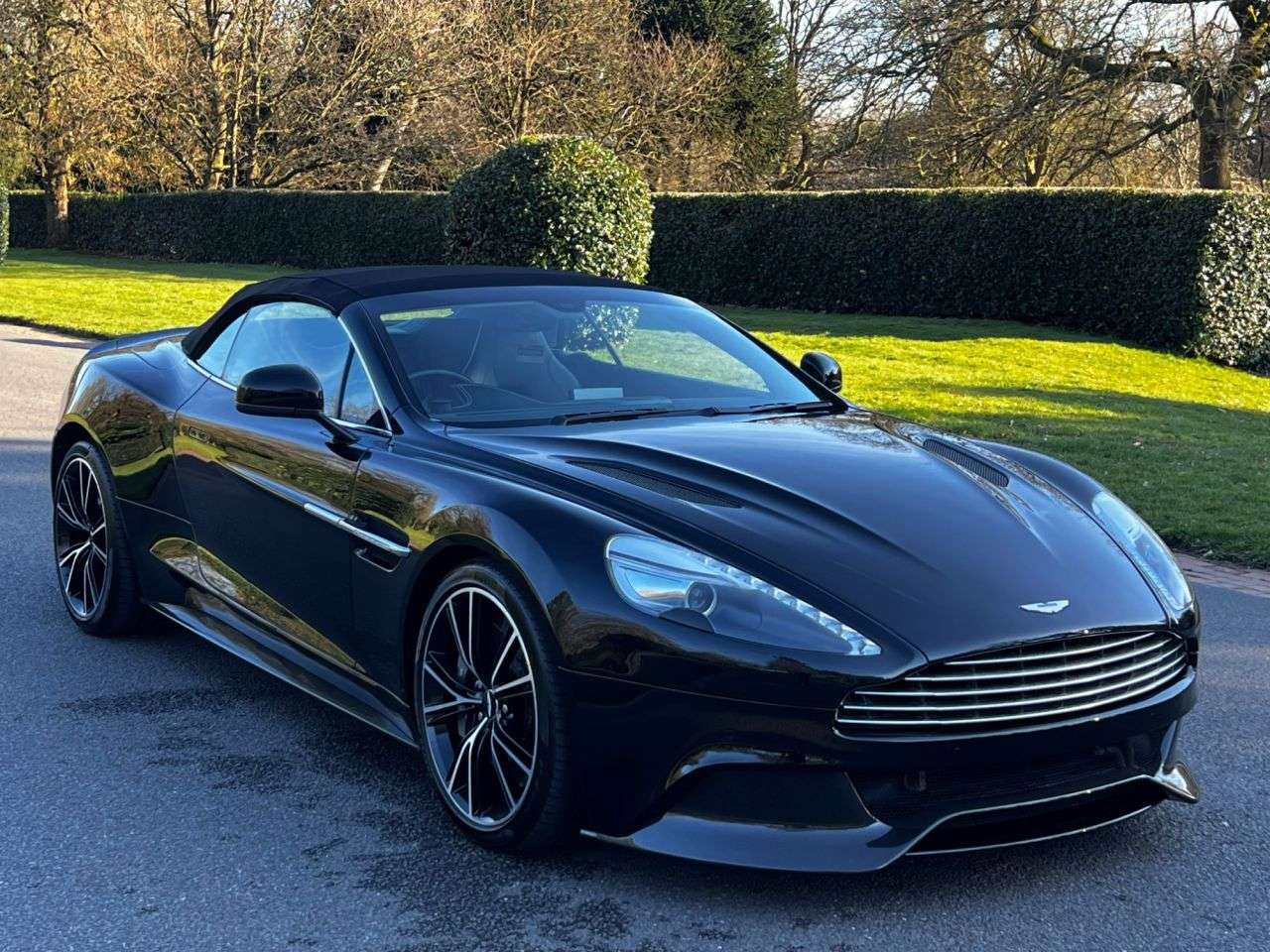 2015 ASTON MARTIN VANQUISH 2015 ASTON MARTIN VANQUISH