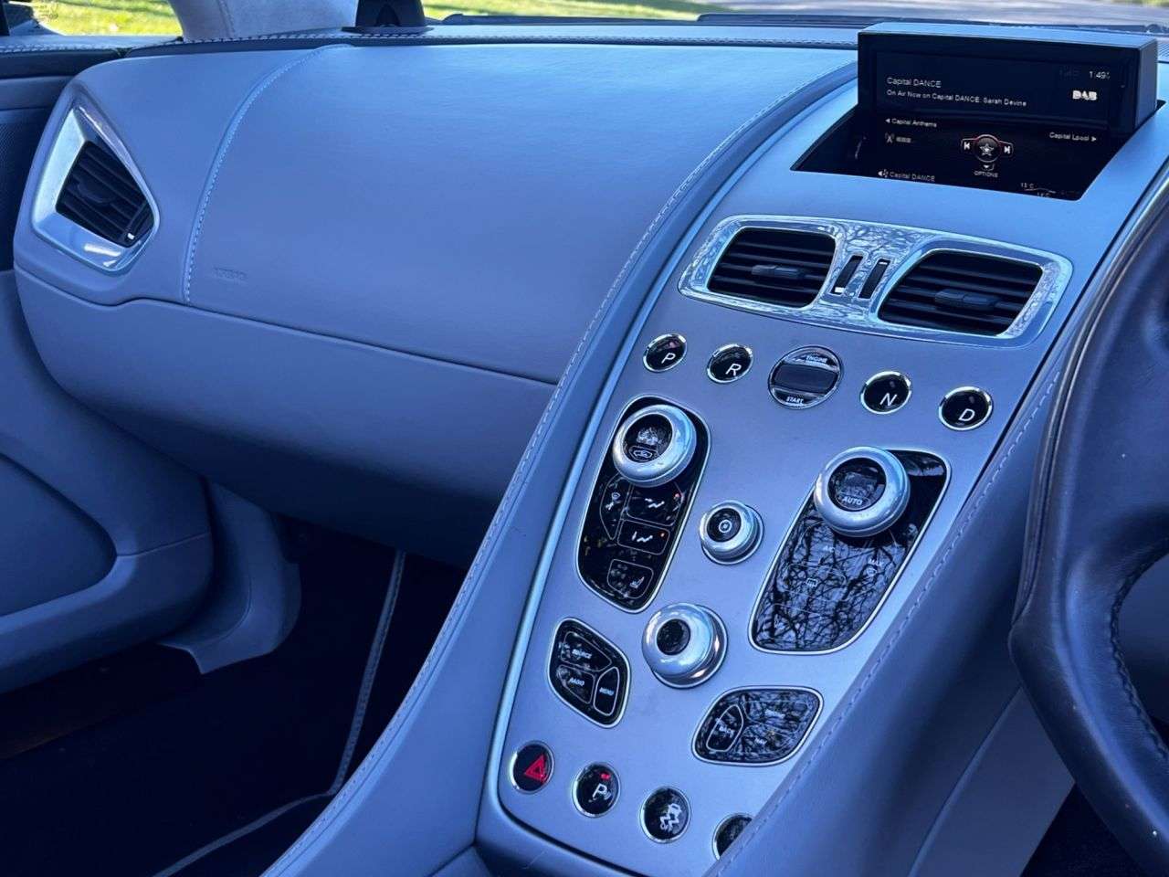 2015 ASTON MARTIN VANQUISH 2015 ASTON MARTIN VANQUISH