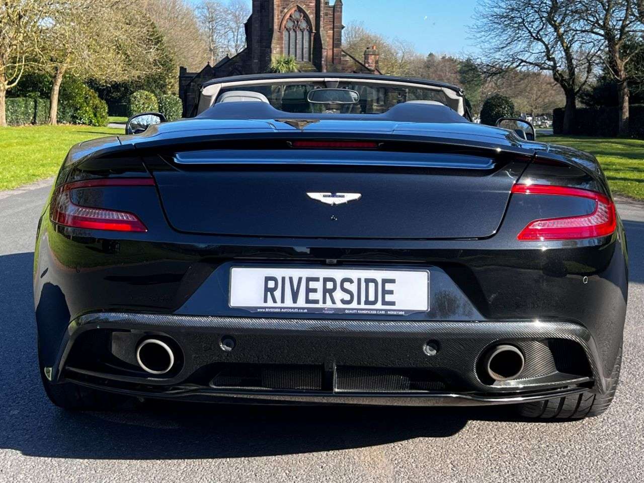 2015 ASTON MARTIN VANQUISH 2015 ASTON MARTIN VANQUISH