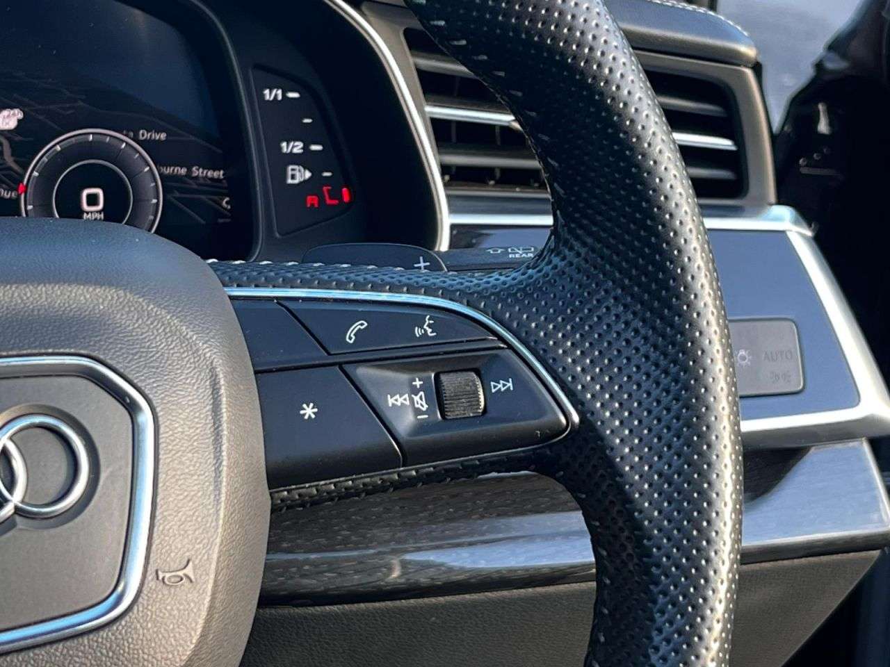 2020 AUDI Q7 2020 AUDI Q7