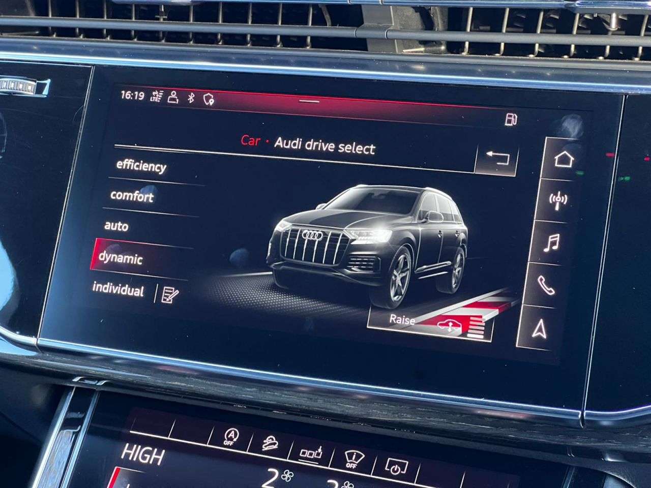 2020 AUDI Q7 2020 AUDI Q7