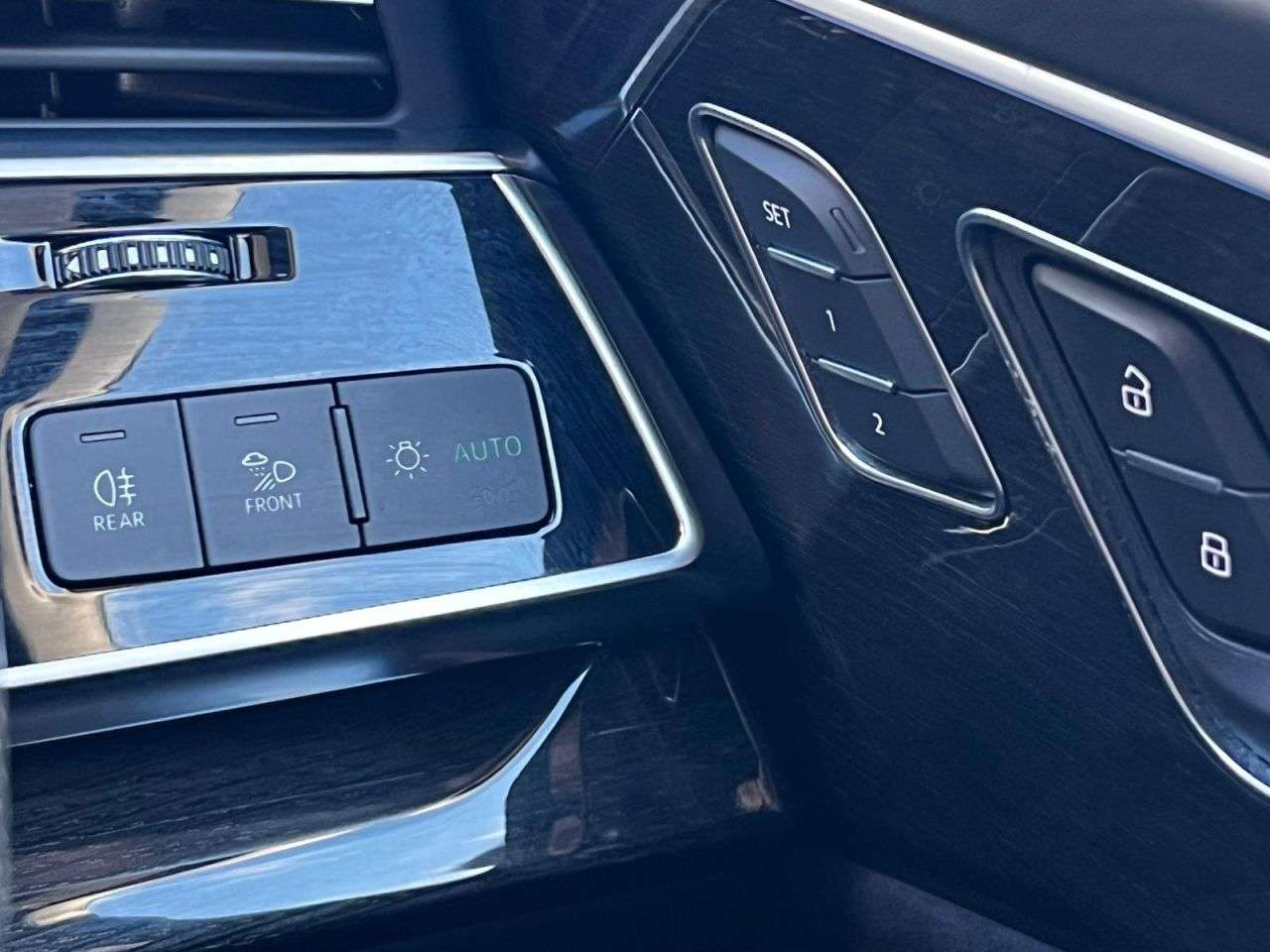 2020 AUDI Q7 2020 AUDI Q7