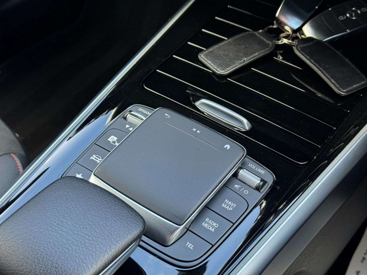 2023 MERCEDES-BENZ GLB 2023 MERCEDES-BENZ GLB