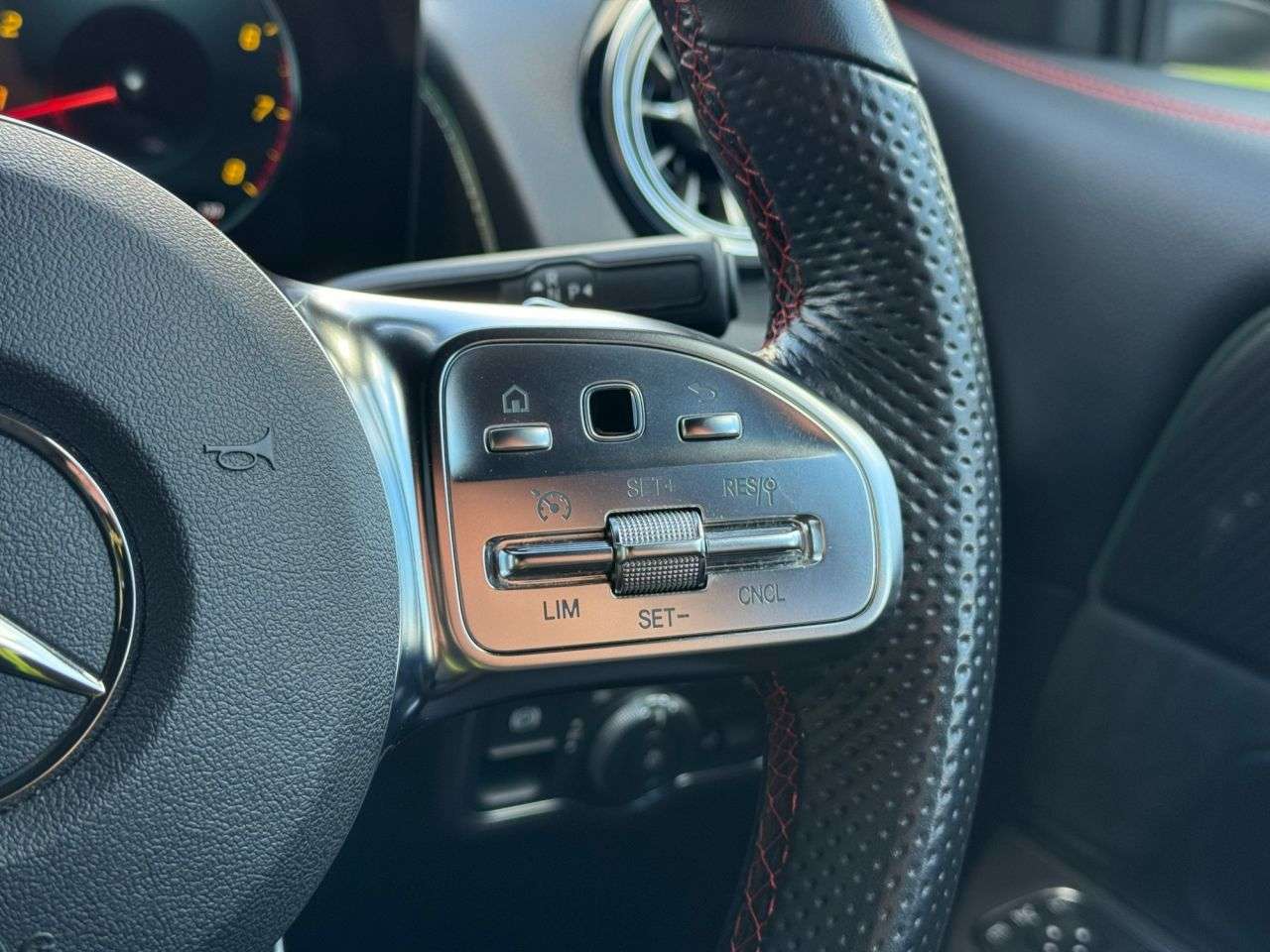 2023 MERCEDES-BENZ GLB 2023 MERCEDES-BENZ GLB