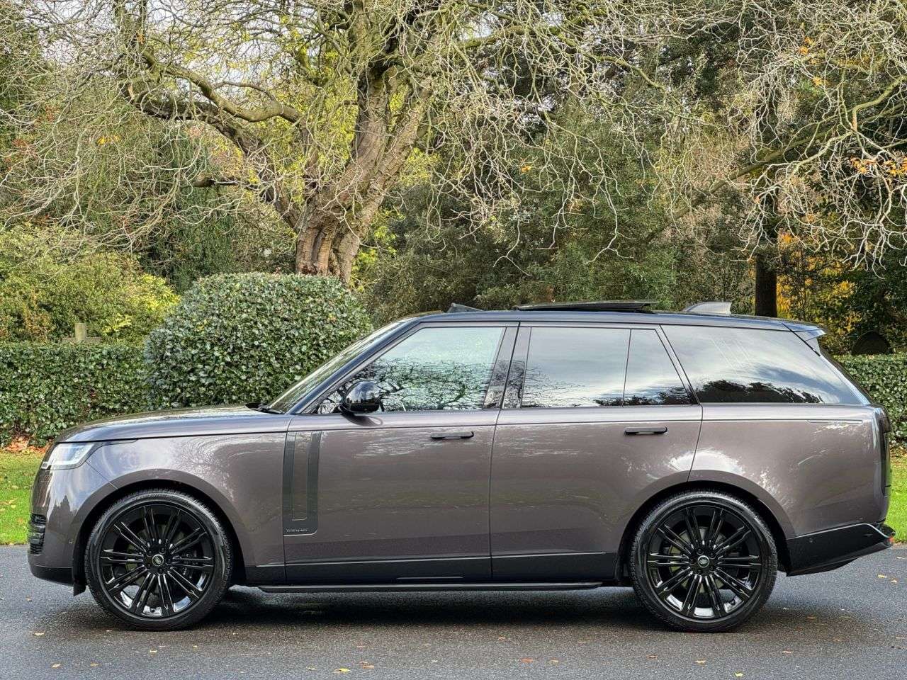 null LAND ROVER RANGE ROVER null LAND ROVER RANGE ROVER