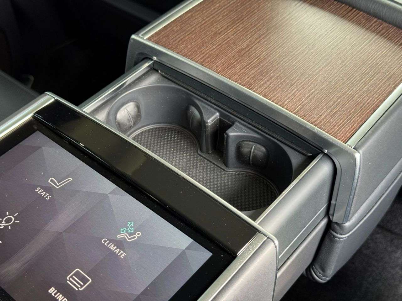 null LAND ROVER RANGE ROVER null LAND ROVER RANGE ROVER