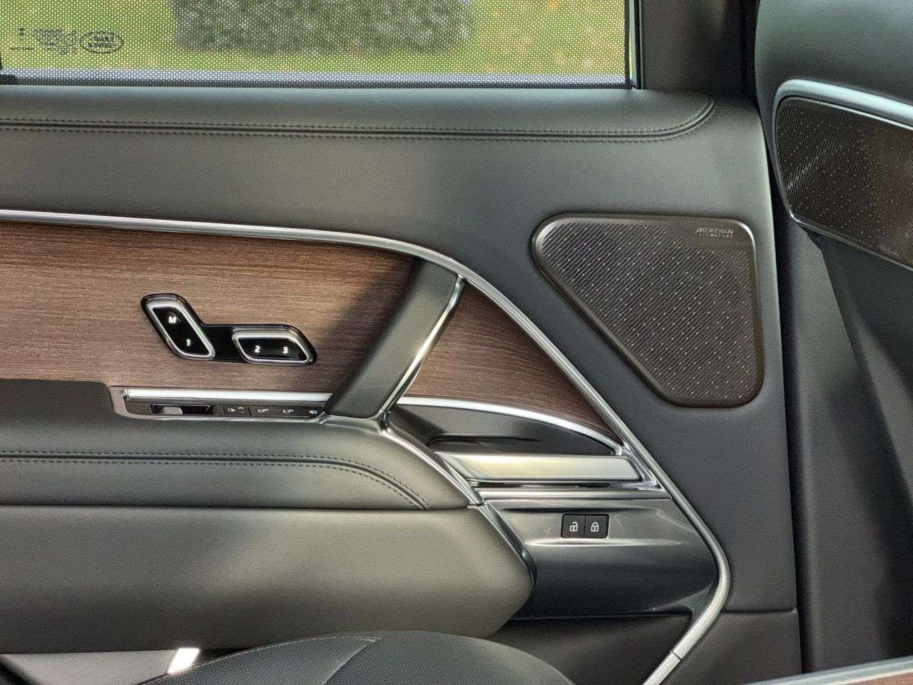 null LAND ROVER RANGE ROVER null LAND ROVER RANGE ROVER