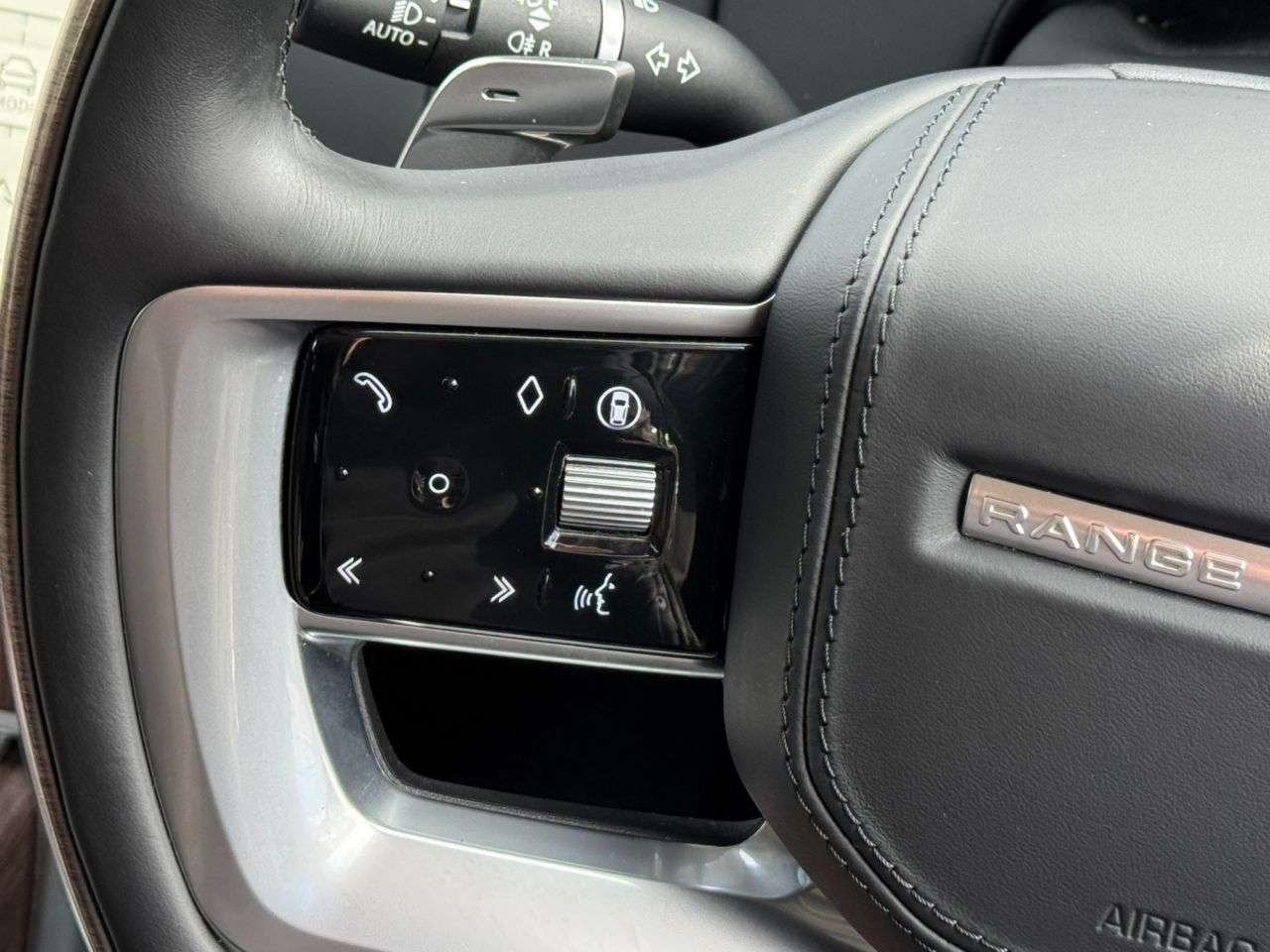 null LAND ROVER RANGE ROVER null LAND ROVER RANGE ROVER