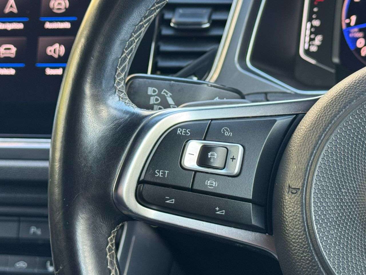 2021 VOLKSWAGEN T-ROC 2021 VOLKSWAGEN T-ROC