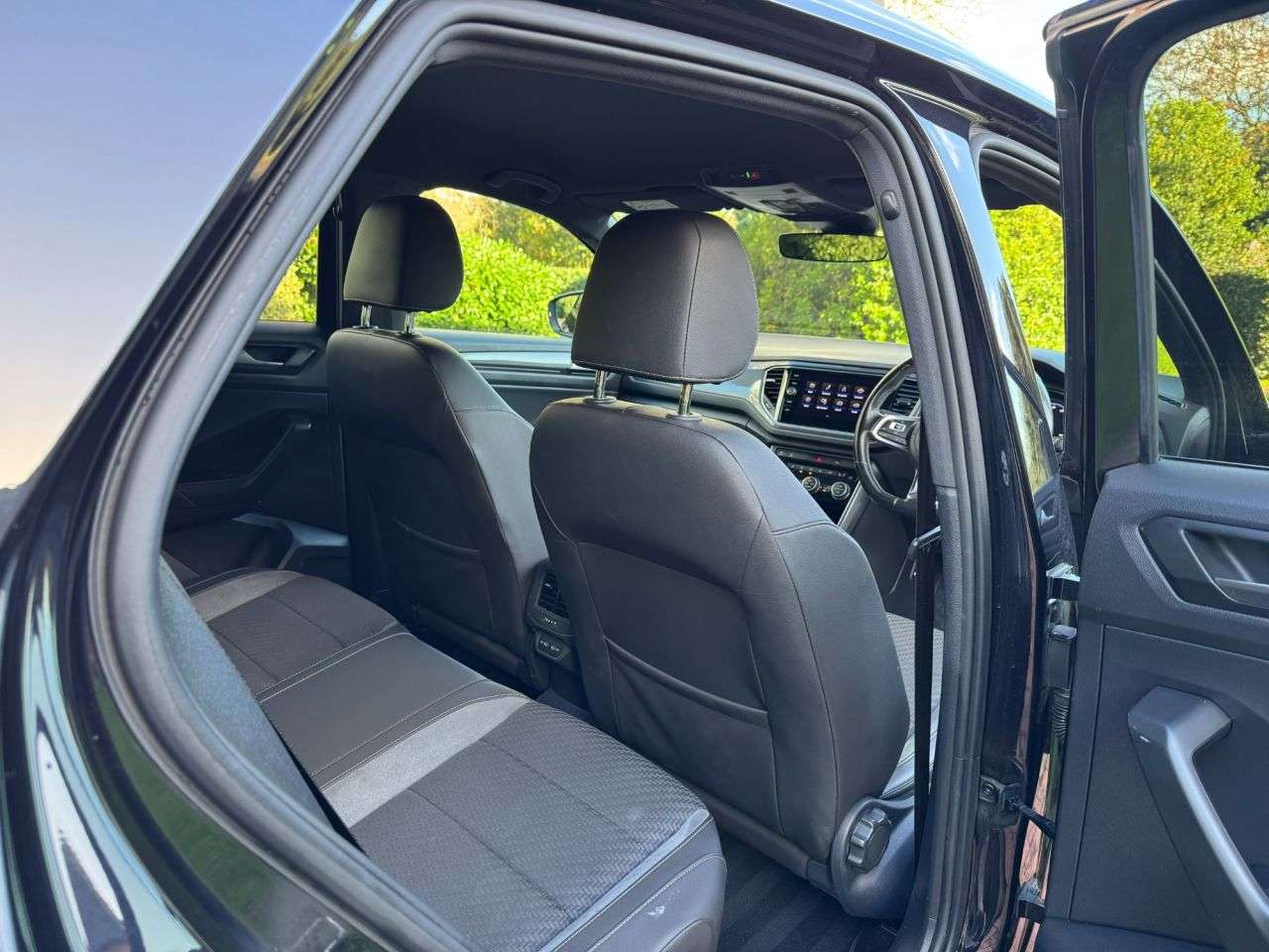 2021 VOLKSWAGEN T-ROC 2021 VOLKSWAGEN T-ROC