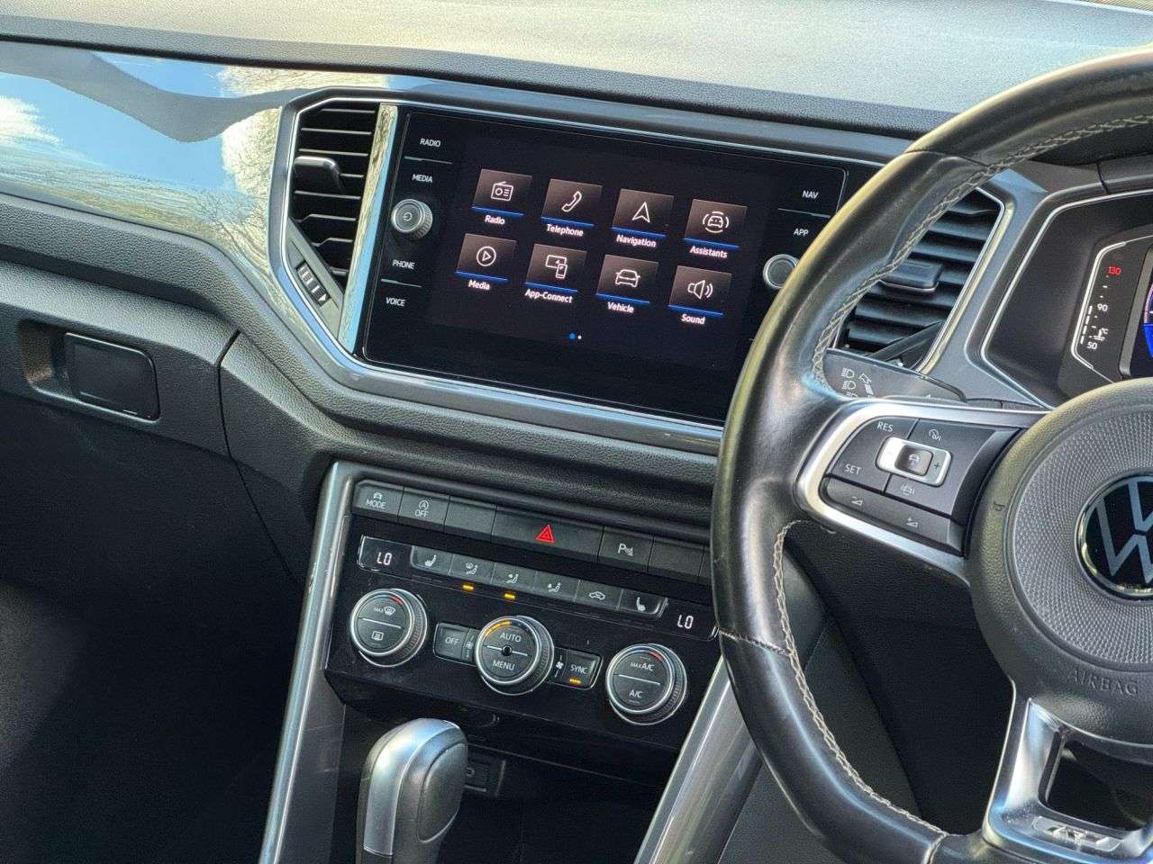 2021 VOLKSWAGEN T-ROC 2021 VOLKSWAGEN T-ROC