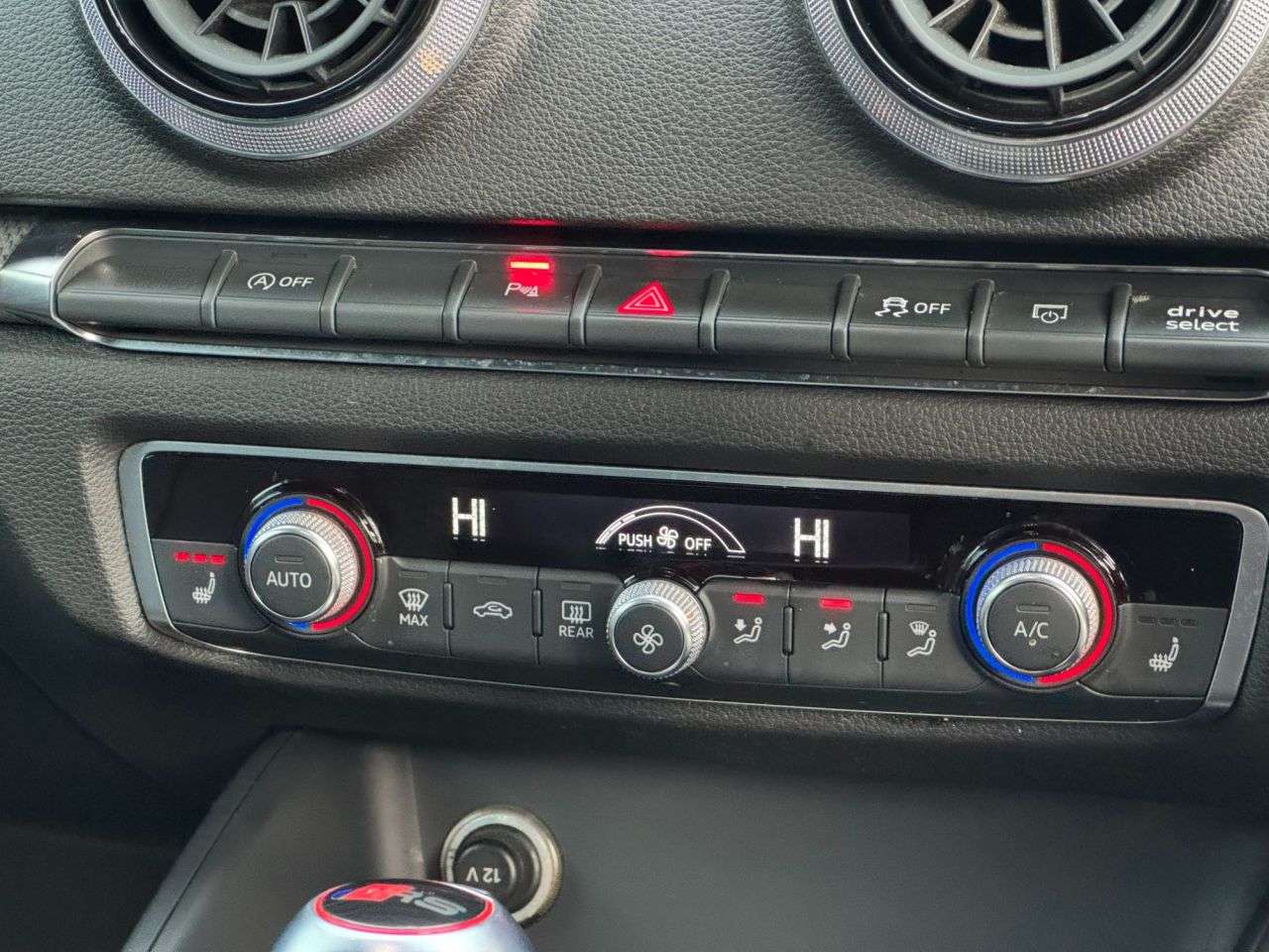 2018 AUDI RS3 2018 AUDI RS3