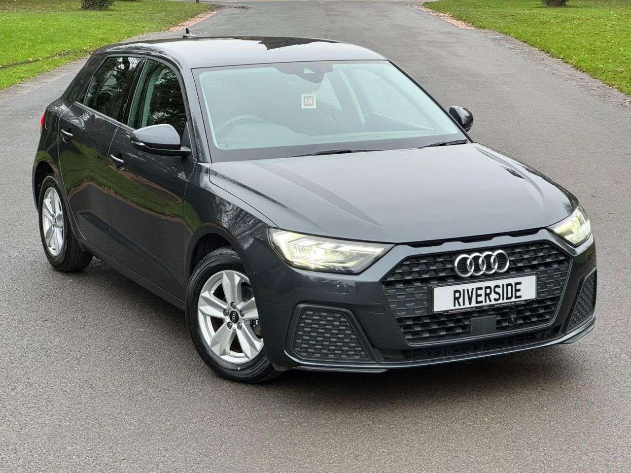 A 2021 AUDI A1 1.0 TFSI 25 Technik Sportback 5dr Petrol Manual Euro 6 (s/s) (95 ps) A 2021 AUDI A1 1.0 TFSI 25 Technik Sportback 5dr Petrol Manual Euro 6 (s/s) (95 ps)