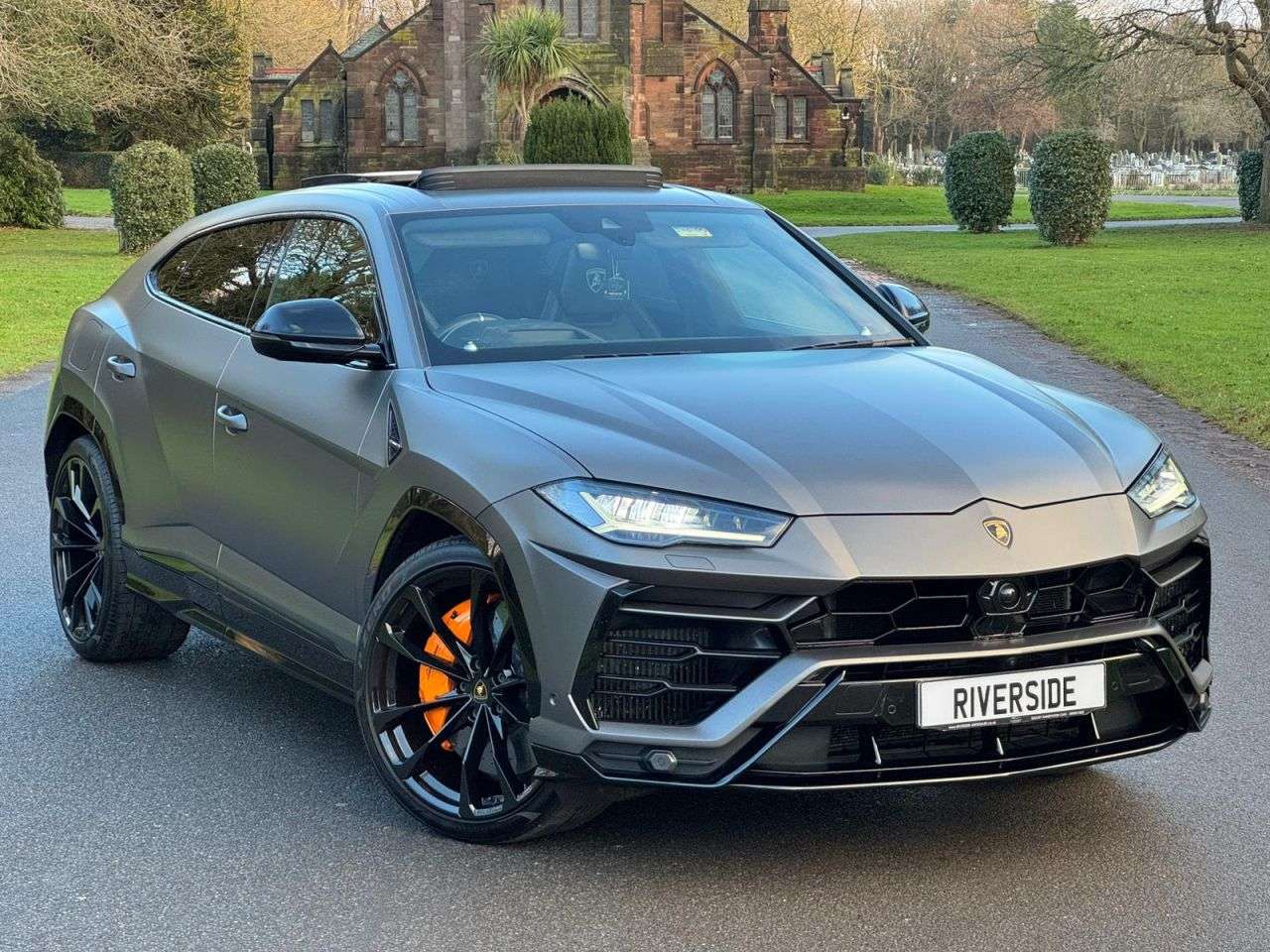2022 LAMBORGHINI URUS 2022 LAMBORGHINI URUS
