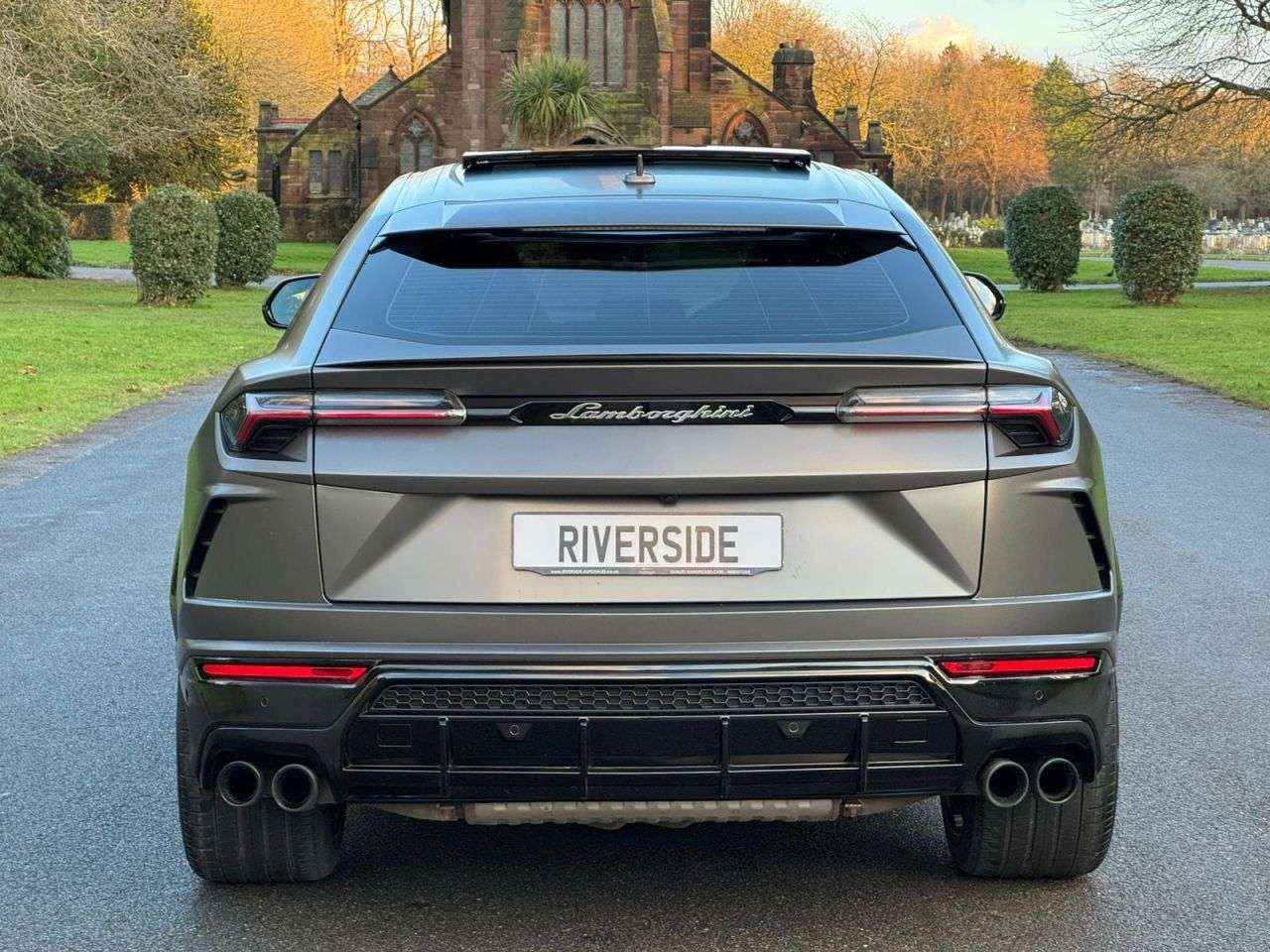 2022 LAMBORGHINI URUS 2022 LAMBORGHINI URUS
