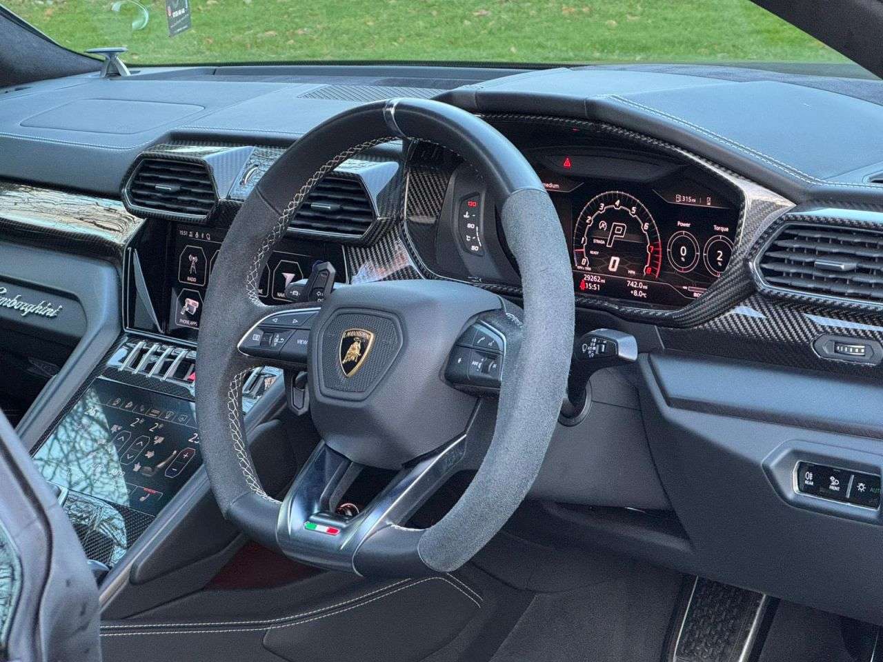 A 2022 LAMBORGHINI URUS 0.0L A 2022 LAMBORGHINI URUS 0.0L