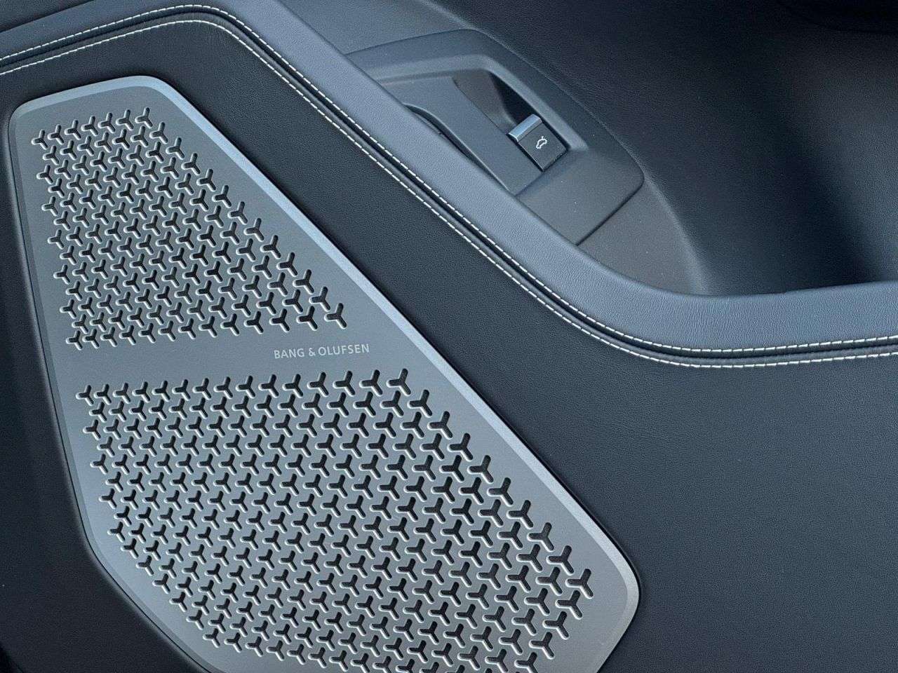 2022 LAMBORGHINI URUS 2022 LAMBORGHINI URUS