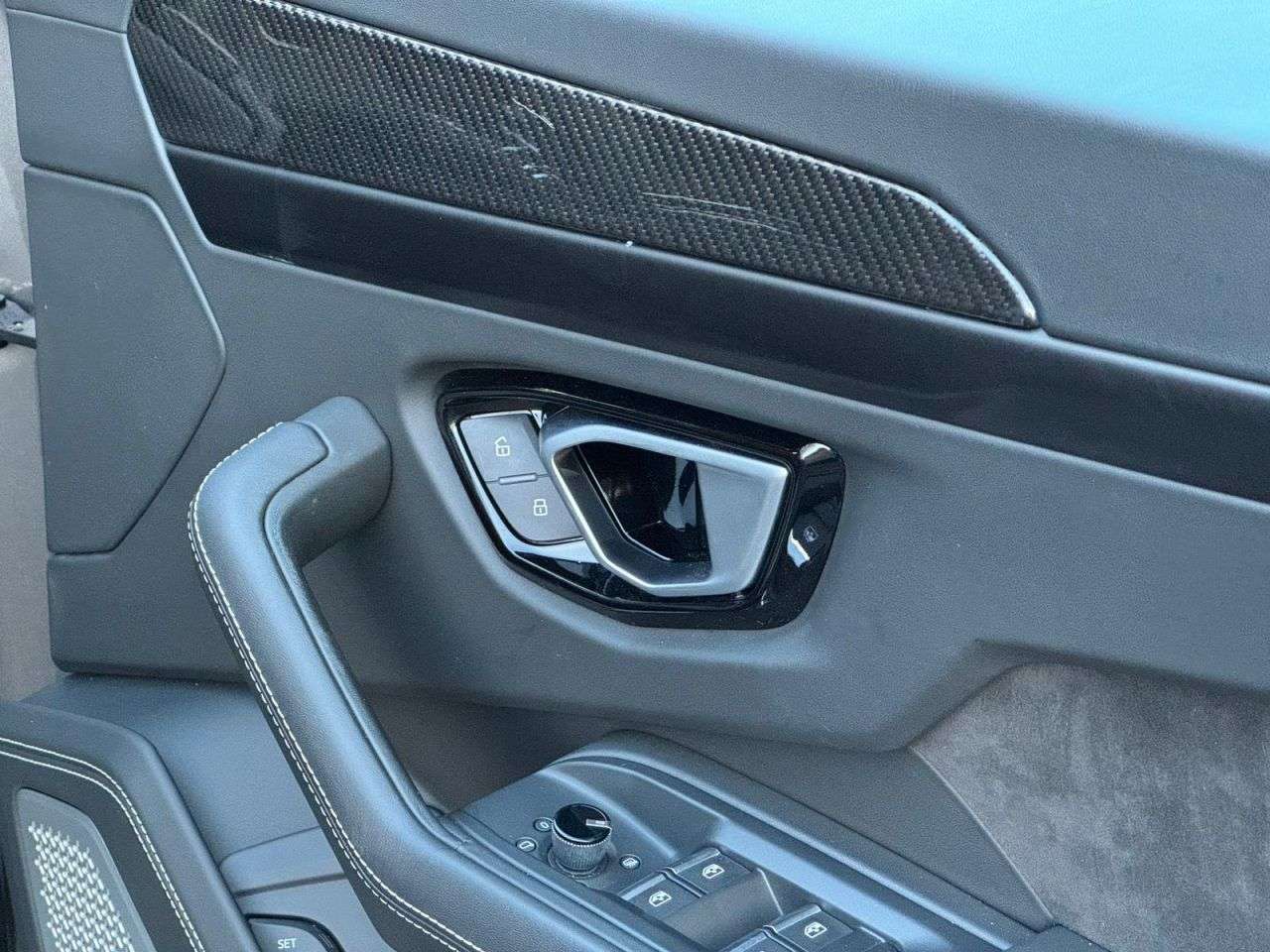 2022 LAMBORGHINI URUS 2022 LAMBORGHINI URUS