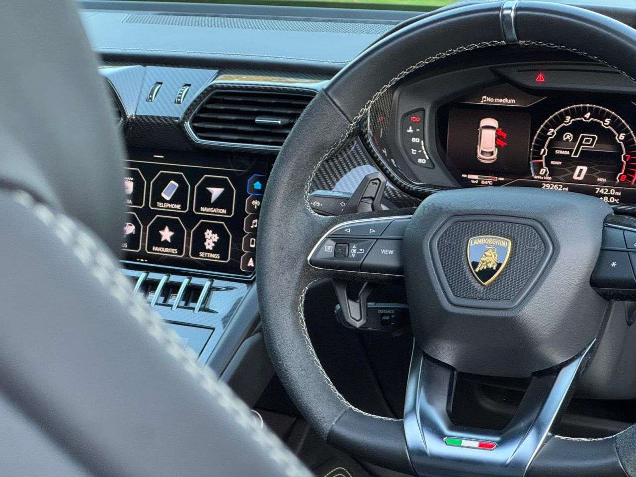 2022 LAMBORGHINI URUS 2022 LAMBORGHINI URUS