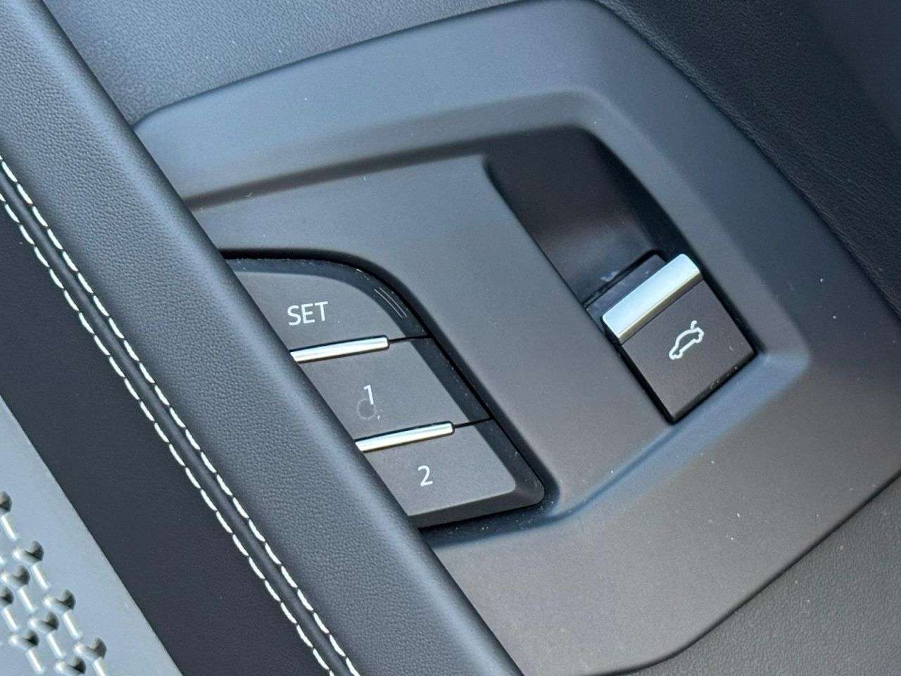 2022 LAMBORGHINI URUS 2022 LAMBORGHINI URUS