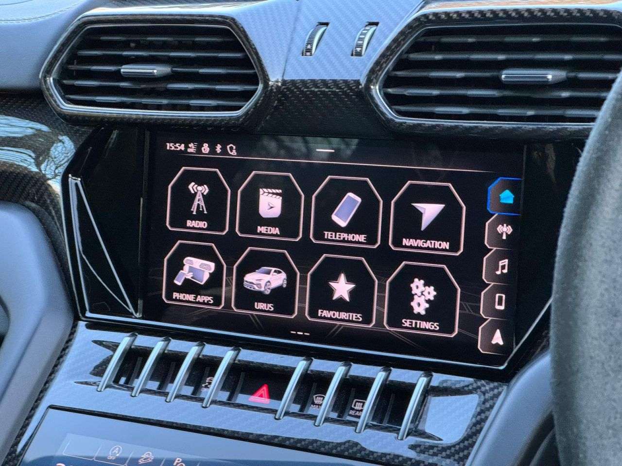 2022 LAMBORGHINI URUS 2022 LAMBORGHINI URUS