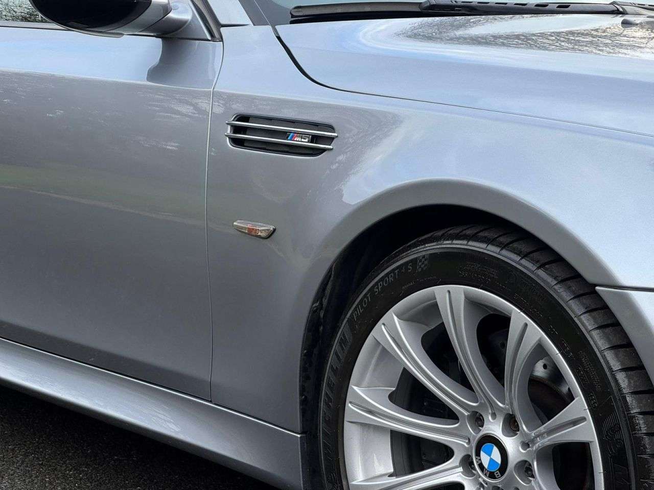 2006 BMW M5 2006 BMW M5