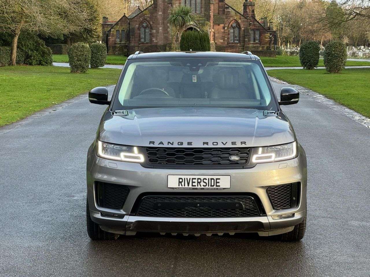 A 2020 LAND ROVER RANGE ROVER SPORT 2.0 P400e 13.1kWh HSE GPF Dynamic SUV 5dr Petrol Plug-in Hybrid Auto 4WD Eu A 2020 LAND ROVER RANGE ROVER SPORT 2.0 P400e 13.1kWh HSE GPF Dynamic SUV 5dr Petrol Plug-in Hybrid Auto 4WD Eu