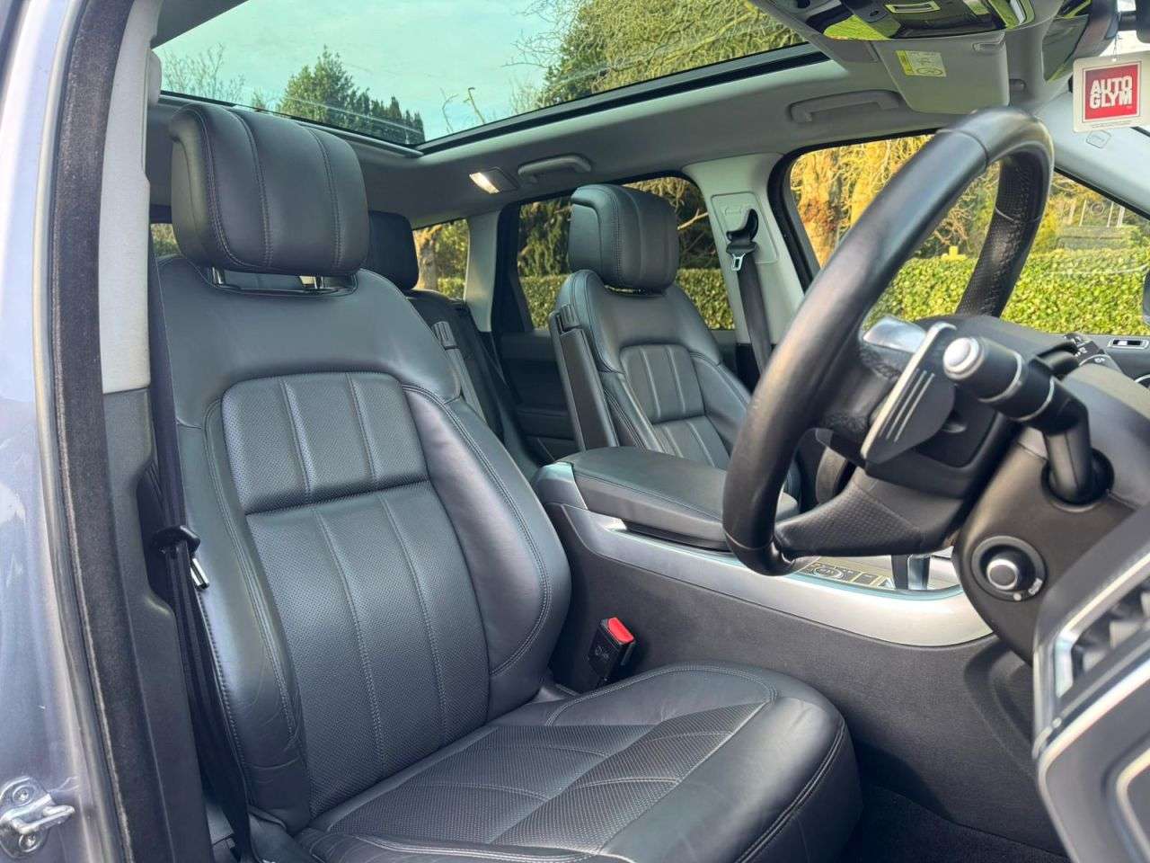 A 2020 LAND ROVER RANGE ROVER SPORT 2.0 P400e 13.1kWh HSE GPF Dynamic SUV 5dr Petrol Plug-in Hybrid Auto 4WD Eu A 2020 LAND ROVER RANGE ROVER SPORT 2.0 P400e 13.1kWh HSE GPF Dynamic SUV 5dr Petrol Plug-in Hybrid Auto 4WD Eu
