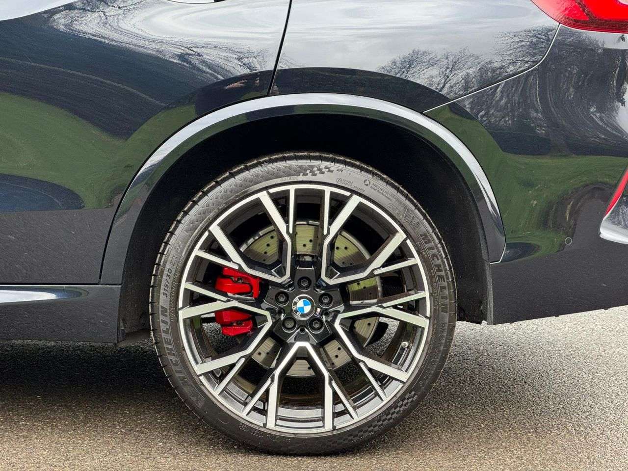 2022 BMW X5 M 2022 BMW X5 M