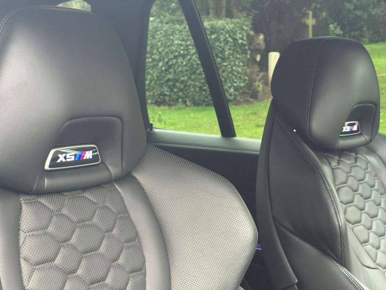 2022 BMW X5 M 2022 BMW X5 M