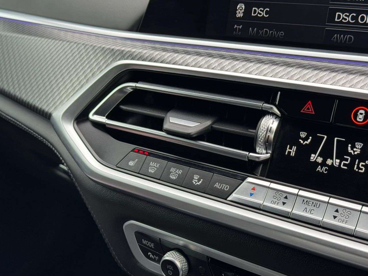 2022 BMW X5 M 2022 BMW X5 M