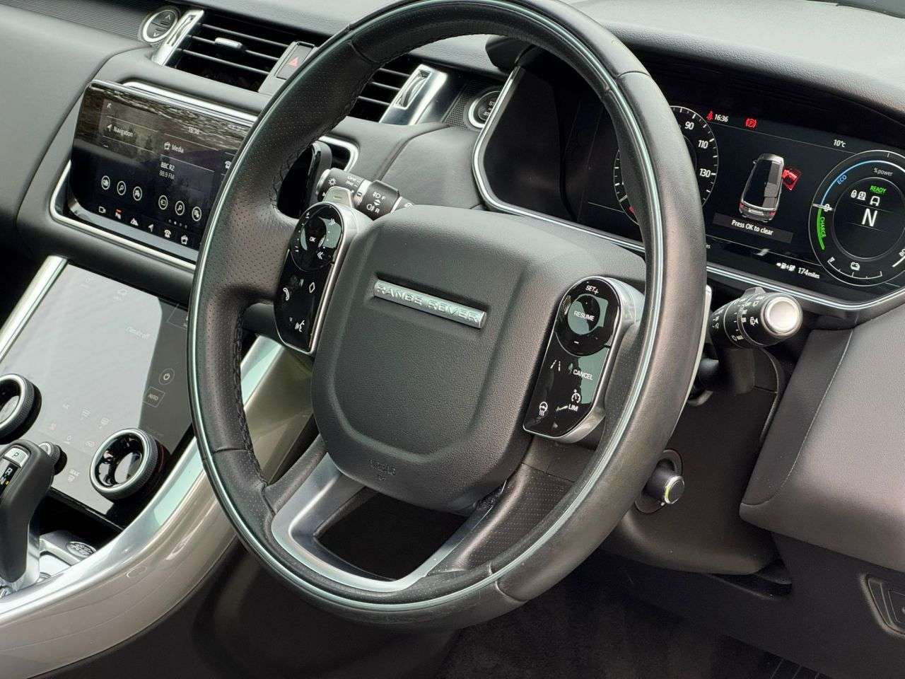 A 2022 LAND ROVER RANGE ROVER SPORT 2.0 P400e 13.1kWh HSE Dynamic Black SUV 5dr Petrol Plug-in Hybrid Auto 4WD A 2022 LAND ROVER RANGE ROVER SPORT 2.0 P400e 13.1kWh HSE Dynamic Black SUV 5dr Petrol Plug-in Hybrid Auto 4WD