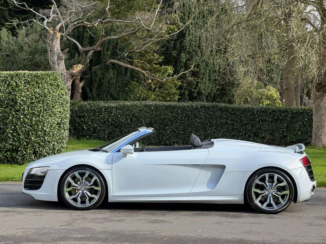 2012 AUDI R8 2012 AUDI R8