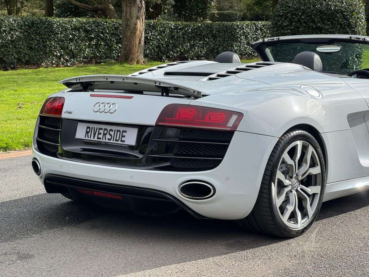 2012 AUDI R8 2012 AUDI R8