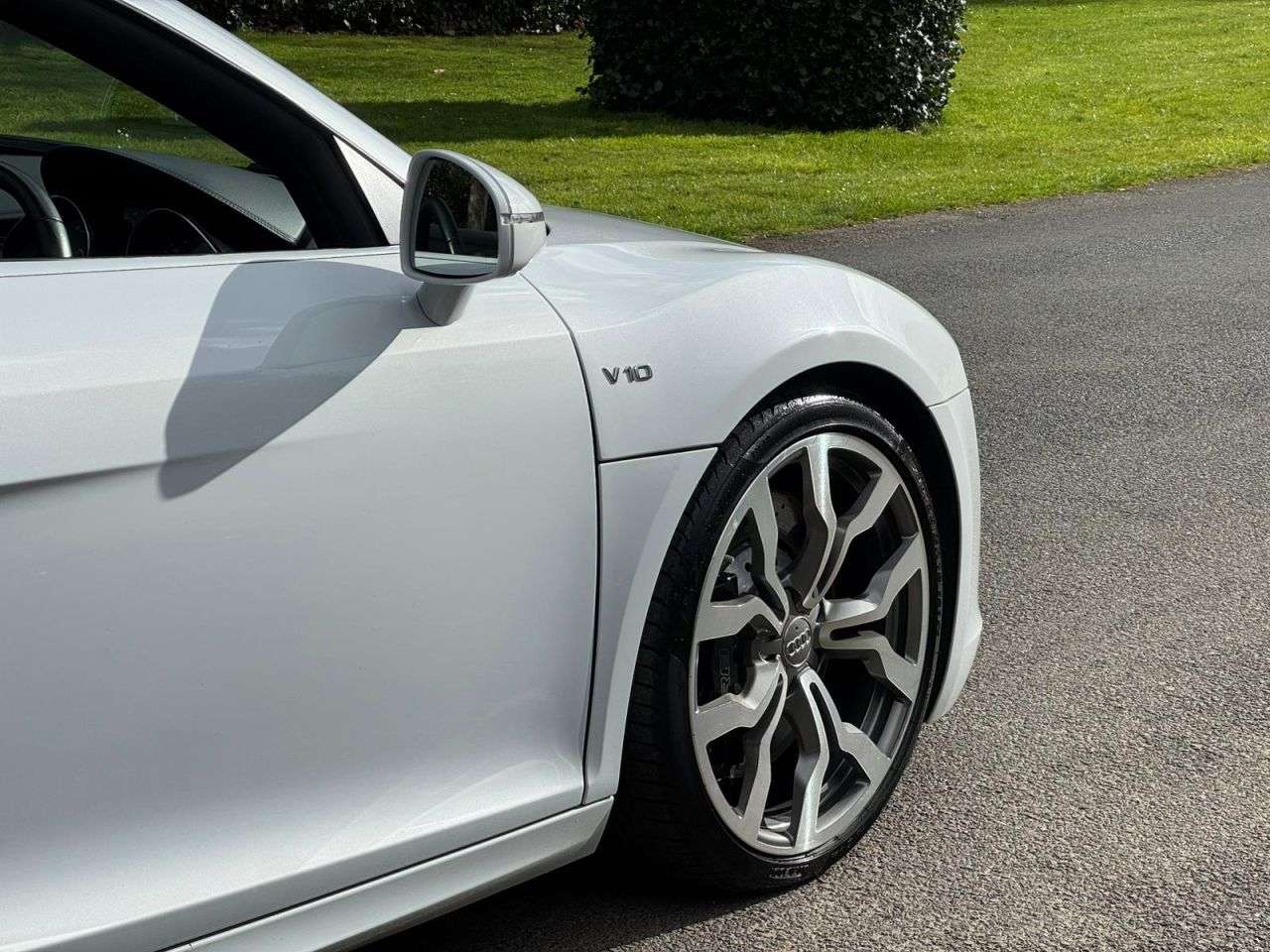 2012 AUDI R8 2012 AUDI R8