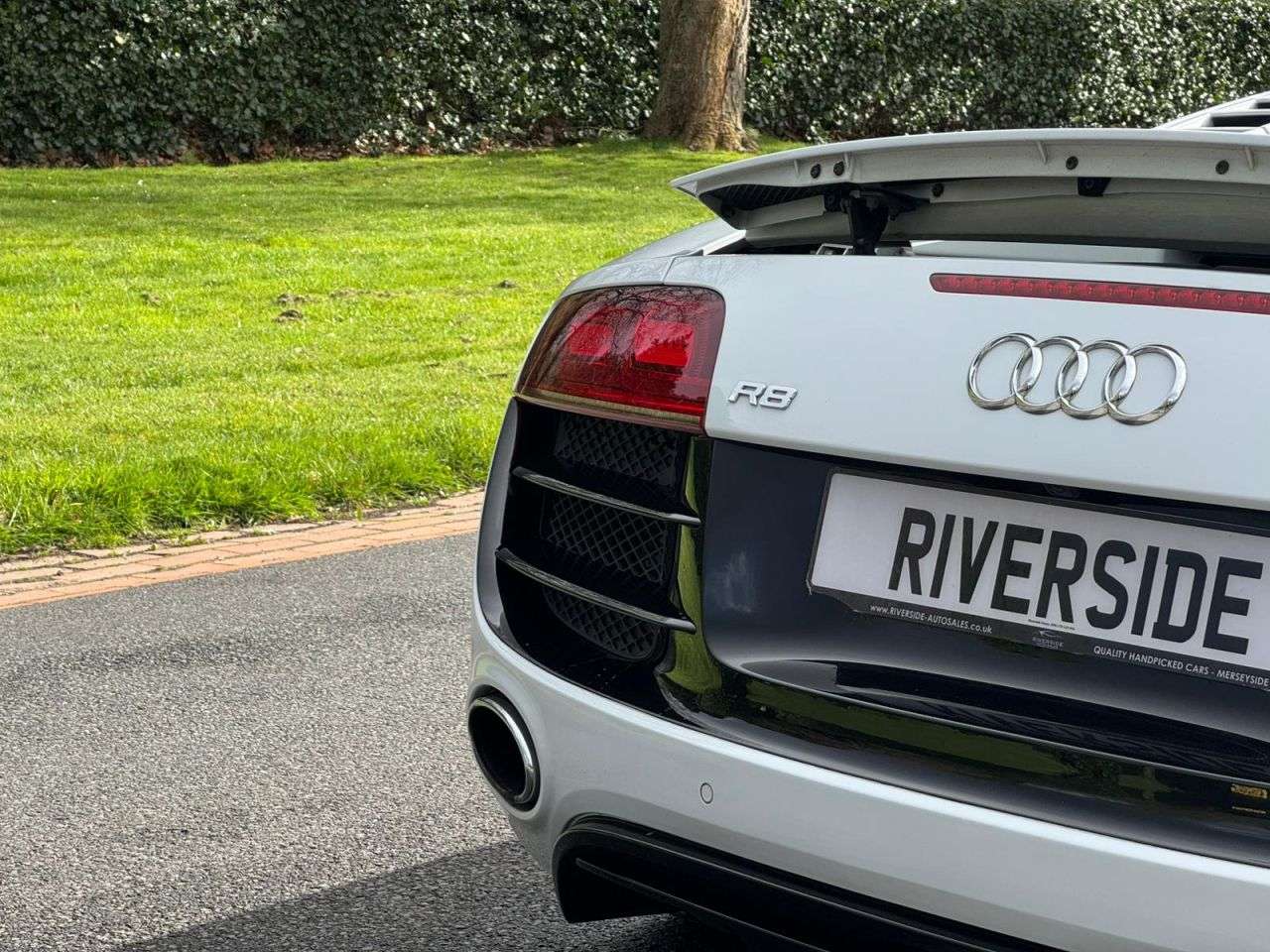 2012 AUDI R8 2012 AUDI R8