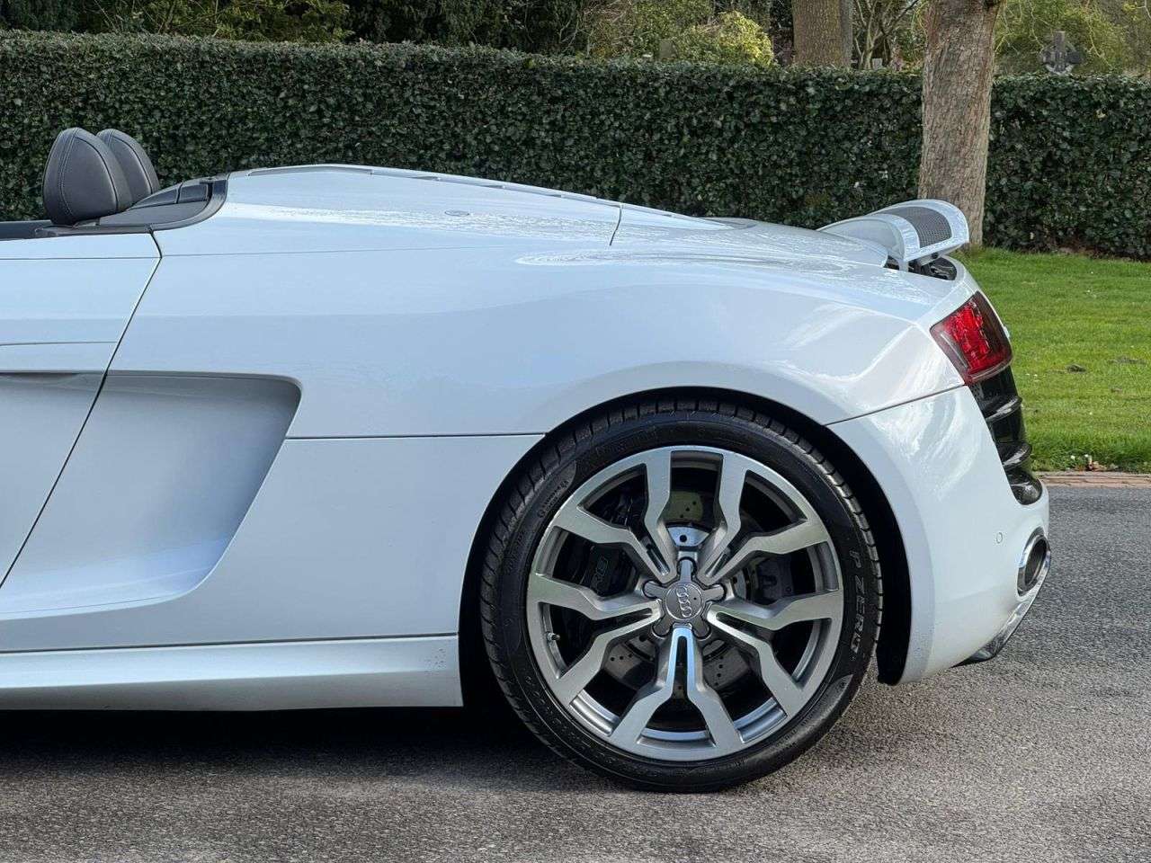 2012 AUDI R8 2012 AUDI R8