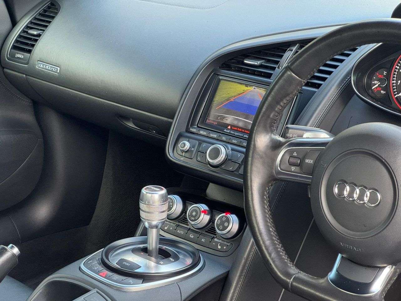 2012 AUDI R8 2012 AUDI R8