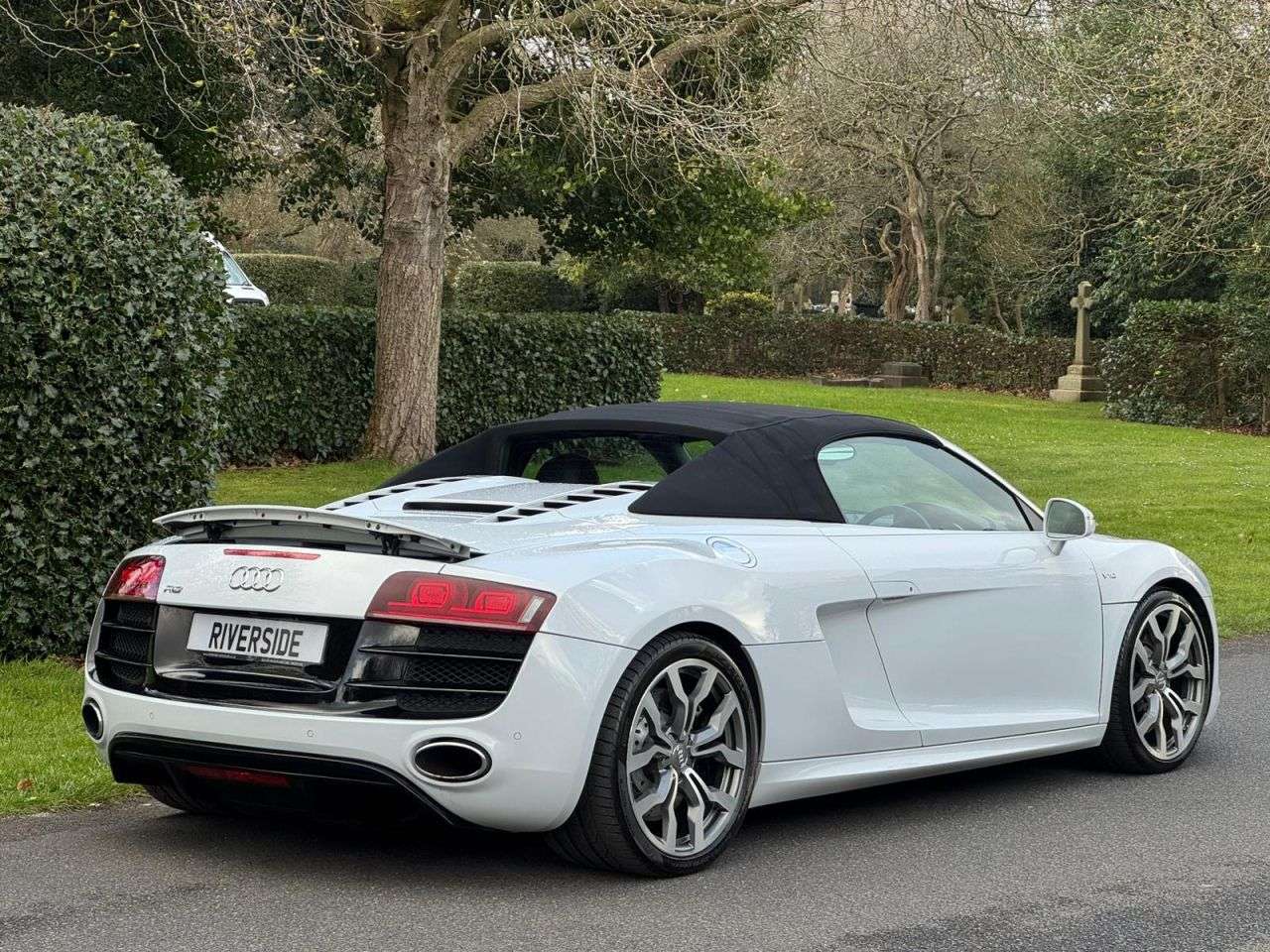 2012 AUDI R8 2012 AUDI R8