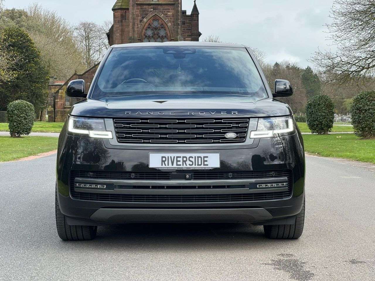 A 2024 LAND ROVER RANGE ROVER 3.0 D350 MHEV HSE SUV 5dr Diesel Auto 4WD Euro 6 (s/s) (350 ps) A 2024 LAND ROVER RANGE ROVER 3.0 D350 MHEV HSE SUV 5dr Diesel Auto 4WD Euro 6 (s/s) (350 ps)