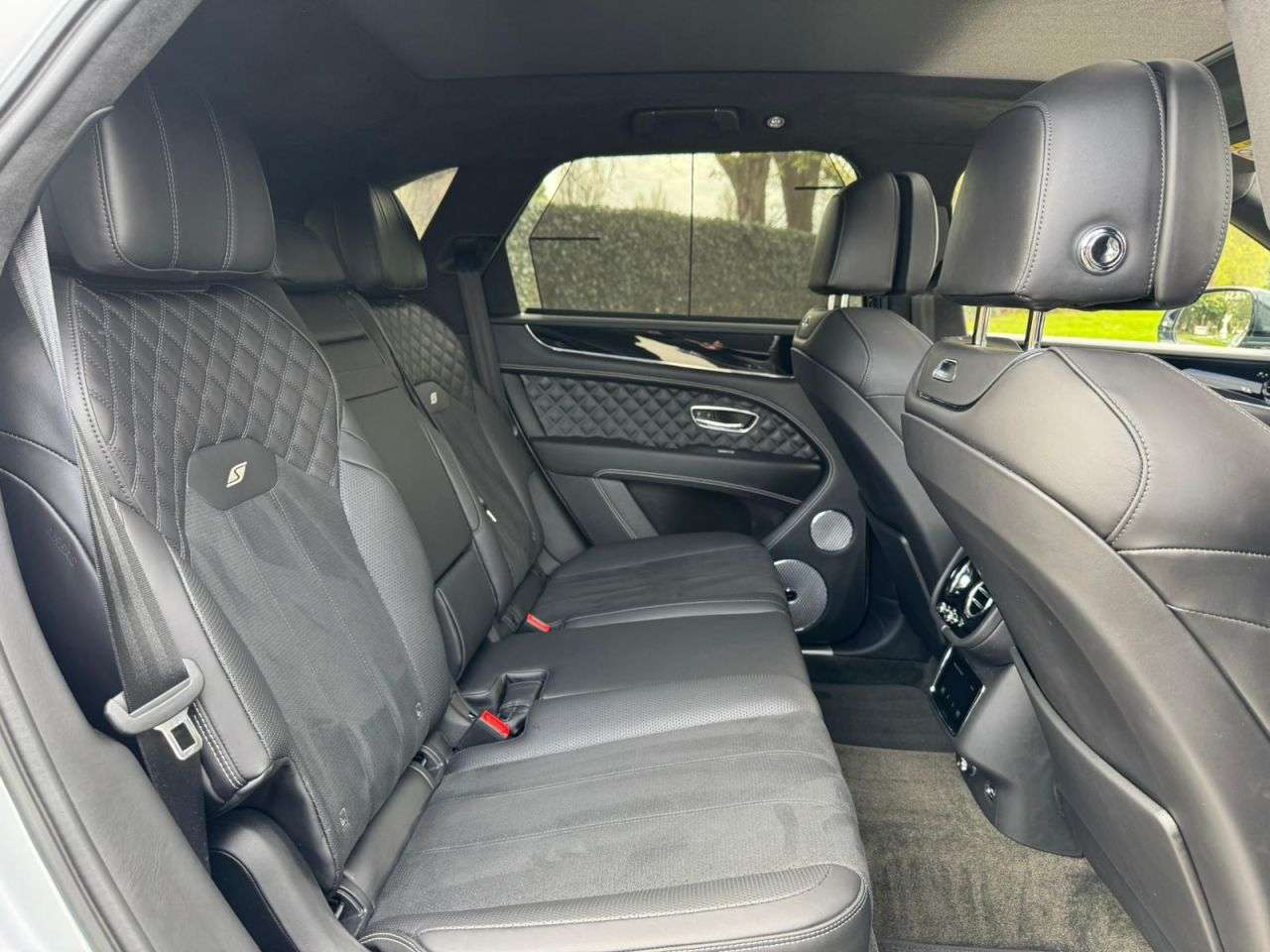 2024 BENTLEY BENTAYGA 2024 BENTLEY BENTAYGA