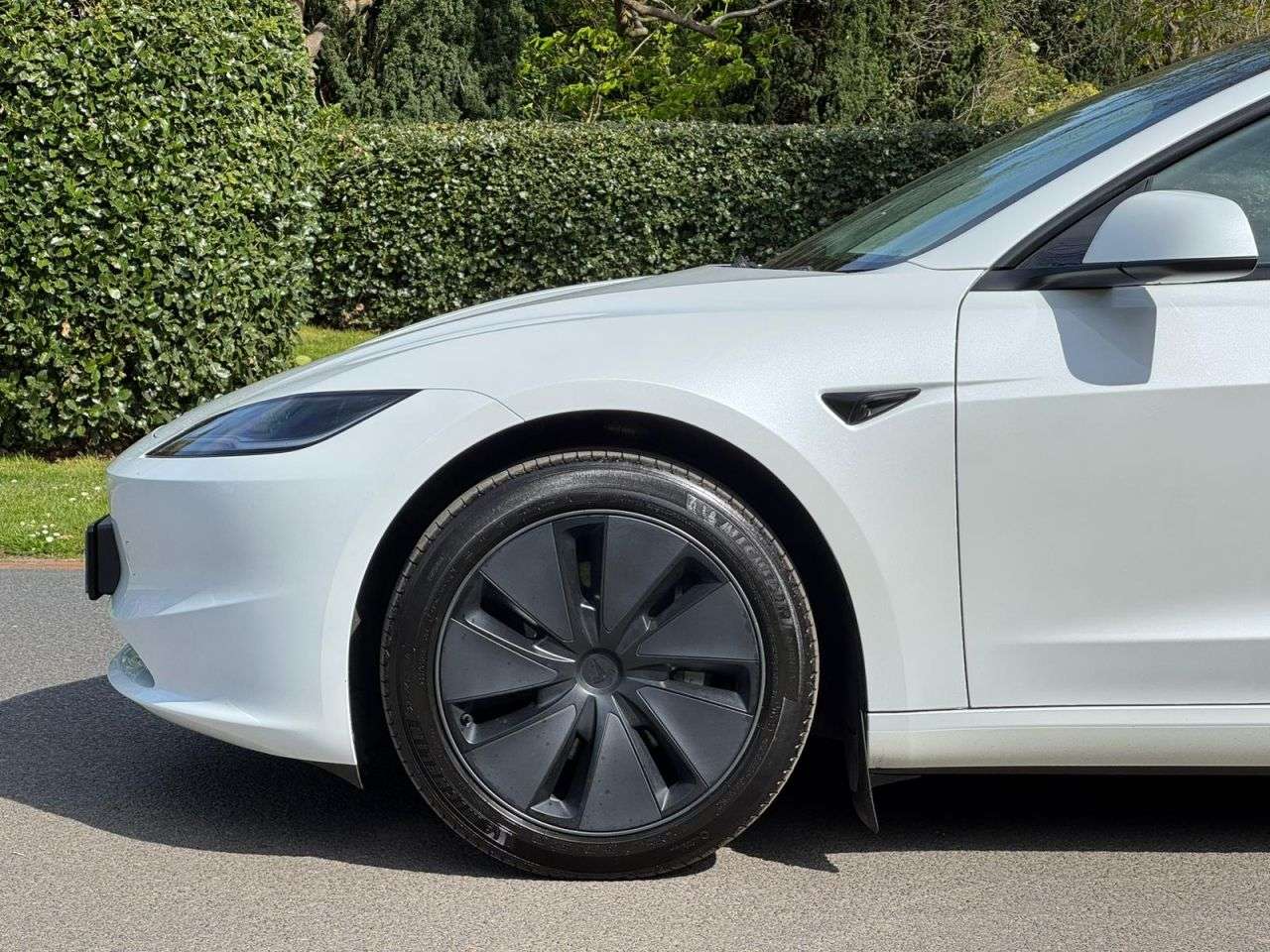 2025 TESLA MODEL 3 2025 TESLA MODEL 3