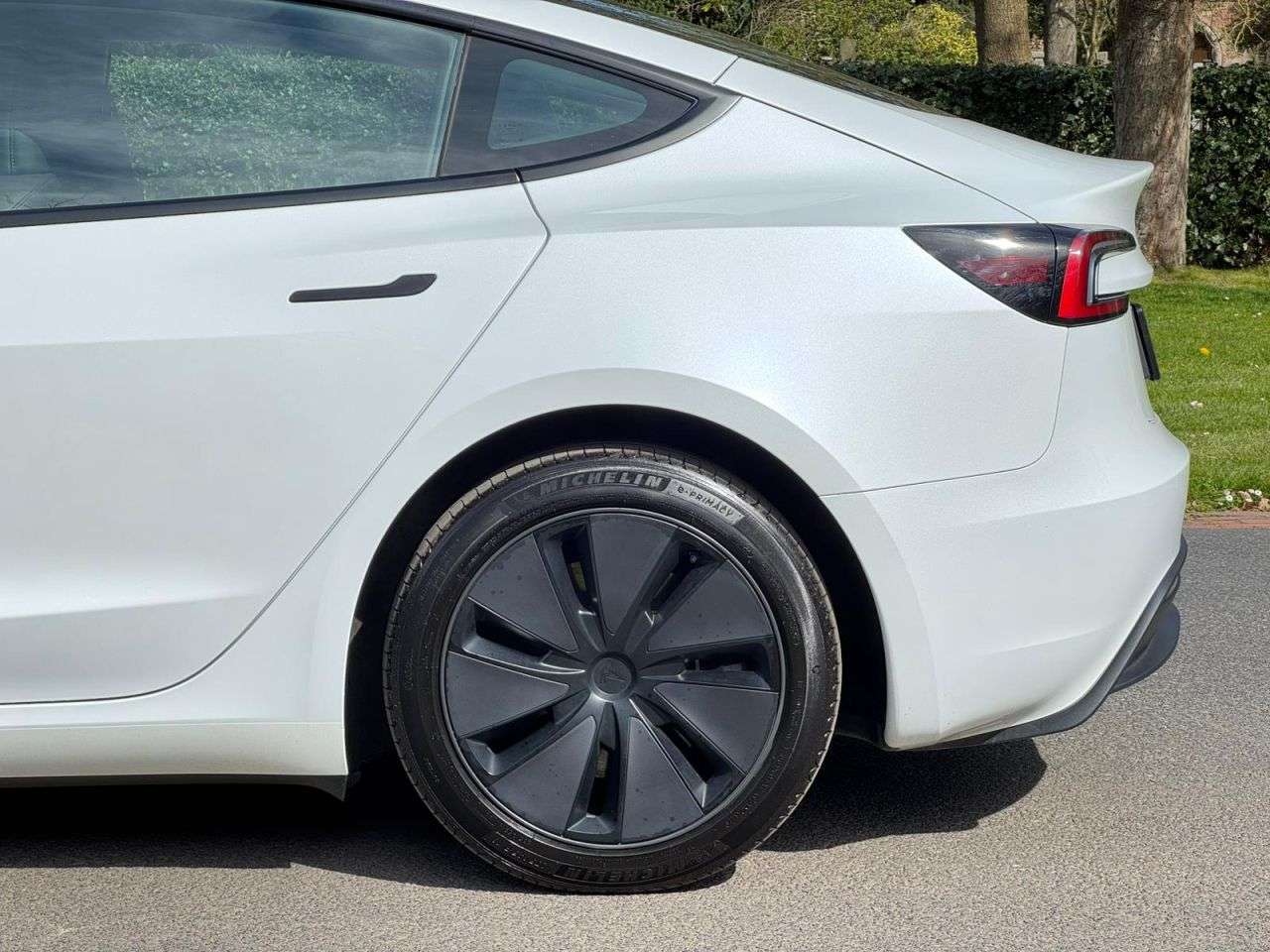 2025 TESLA MODEL 3 2025 TESLA MODEL 3