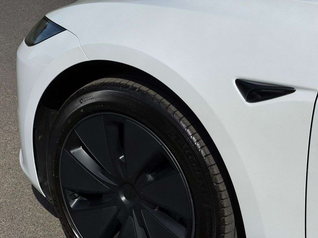 2025 TESLA MODEL 3 2025 TESLA MODEL 3