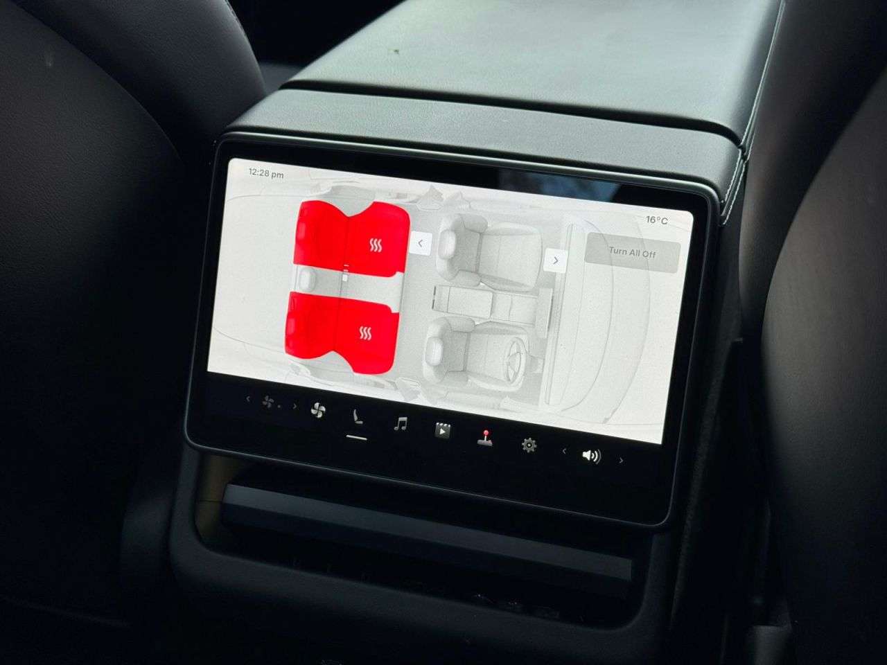 2025 TESLA MODEL 3 2025 TESLA MODEL 3