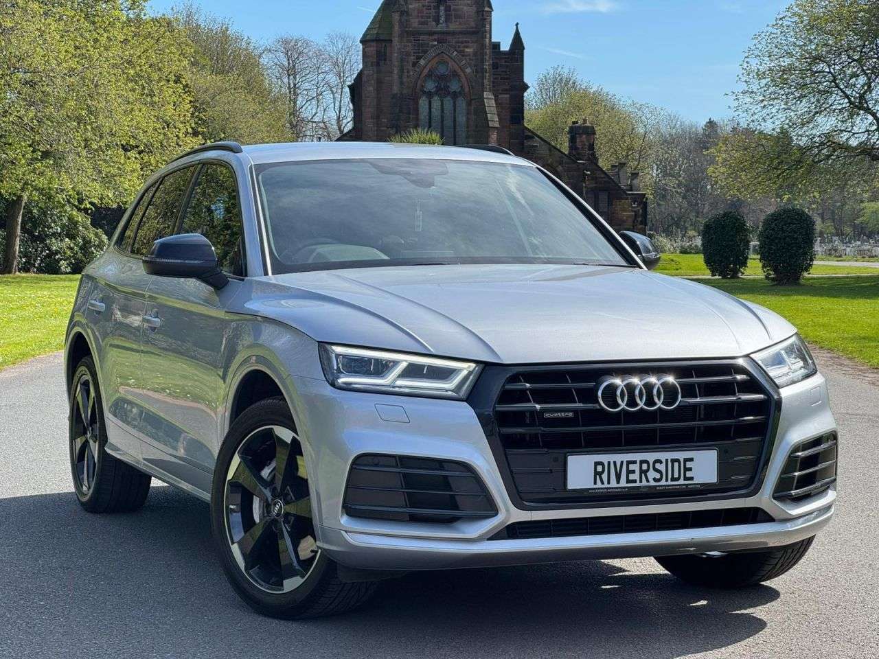A 2020 AUDI Q5 2.0 TFSIe 50 Black Edition SUV 5dr Petrol Plug-in Hybrid S Tronic quattro E A 2020 AUDI Q5 2.0 TFSIe 50 Black Edition SUV 5dr Petrol Plug-in Hybrid S Tronic quattro E