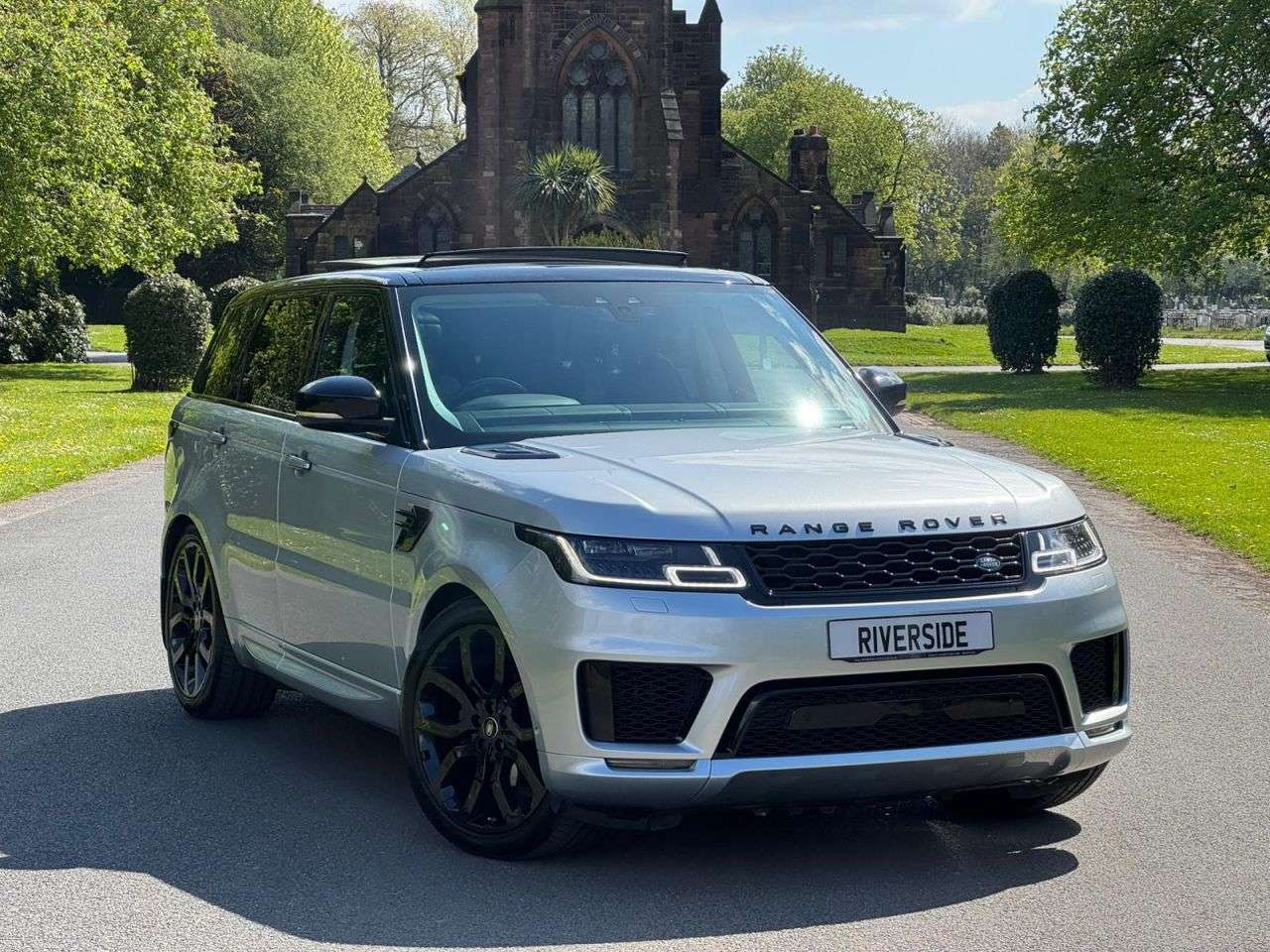 A 2020 LAND ROVER RANGE ROVER SPORT 3.0 SD V6 Autobiography Dynamic SUV 5dr Diesel Auto 4WD Euro 6 (s/s) (306 p A 2020 LAND ROVER RANGE ROVER SPORT 3.0 SD V6 Autobiography Dynamic SUV 5dr Diesel Auto 4WD Euro 6 (s/s) (306 p